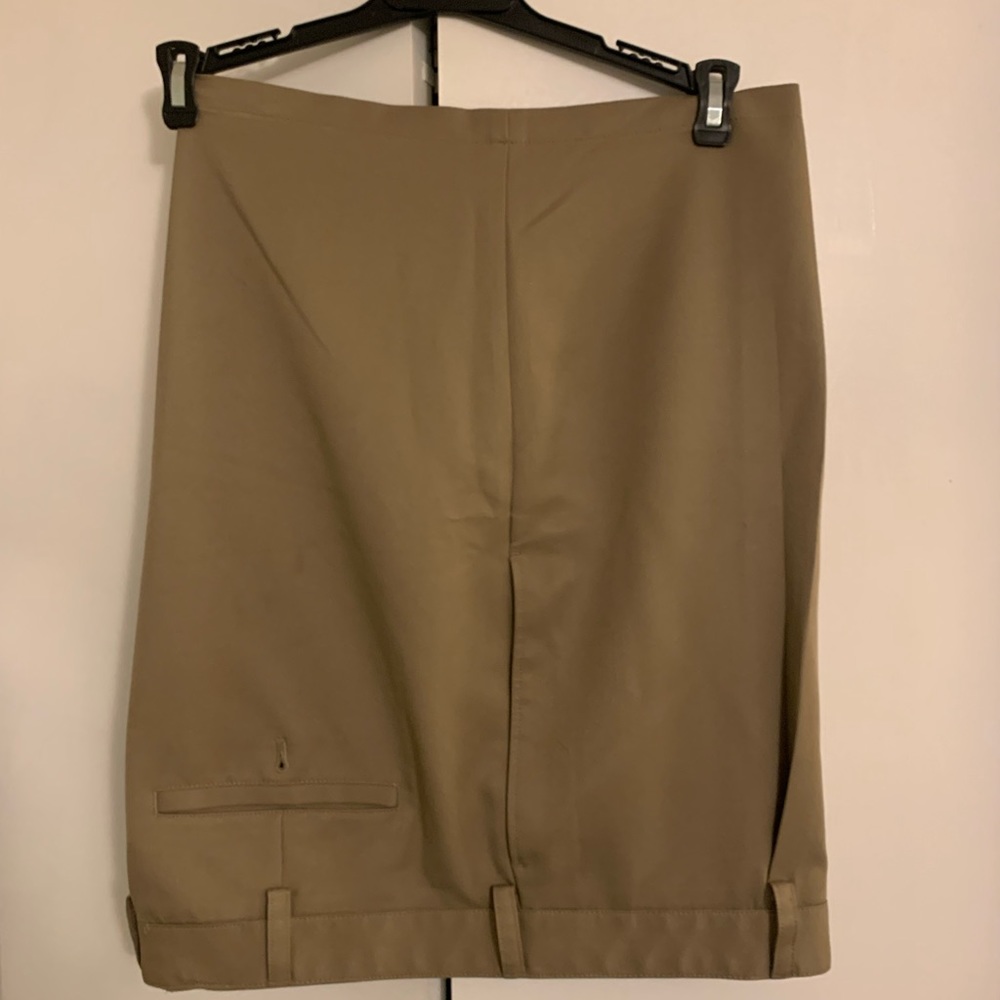 PAIR OF VANHEUSEN SHORTS. WAIST SIZE 44